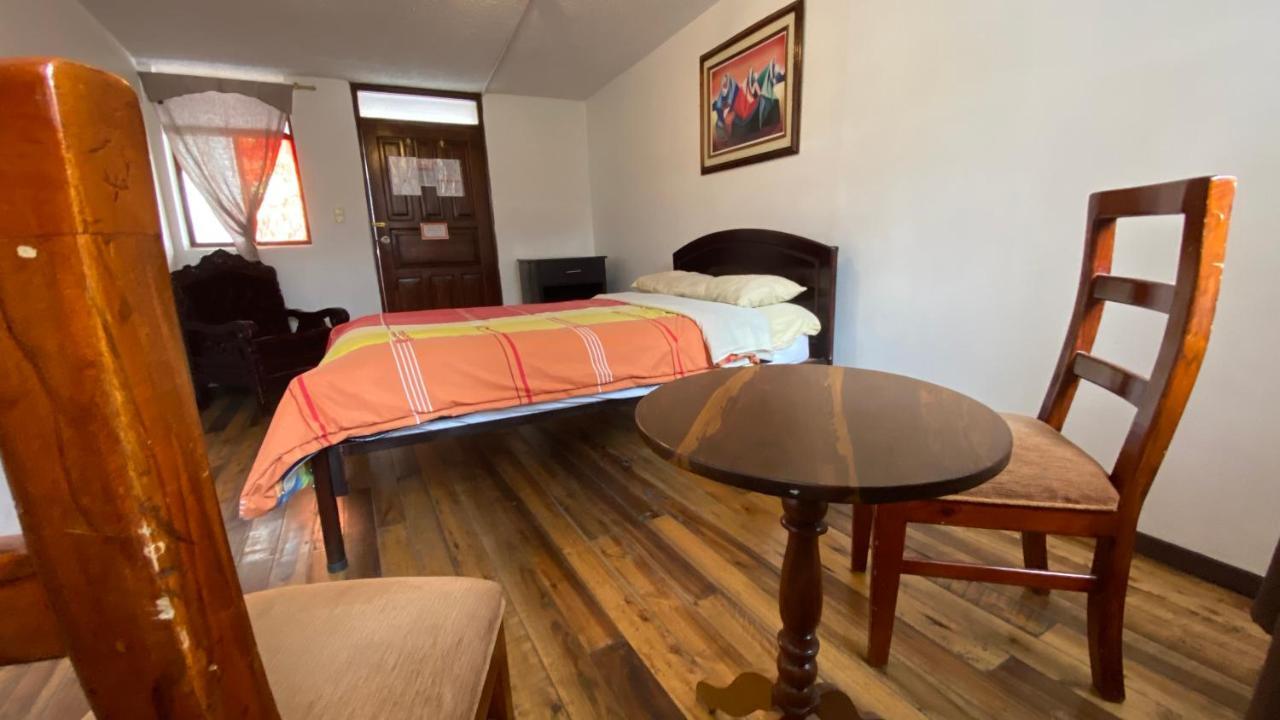 Hostal La Guayunga Rooftop Quito Esterno foto