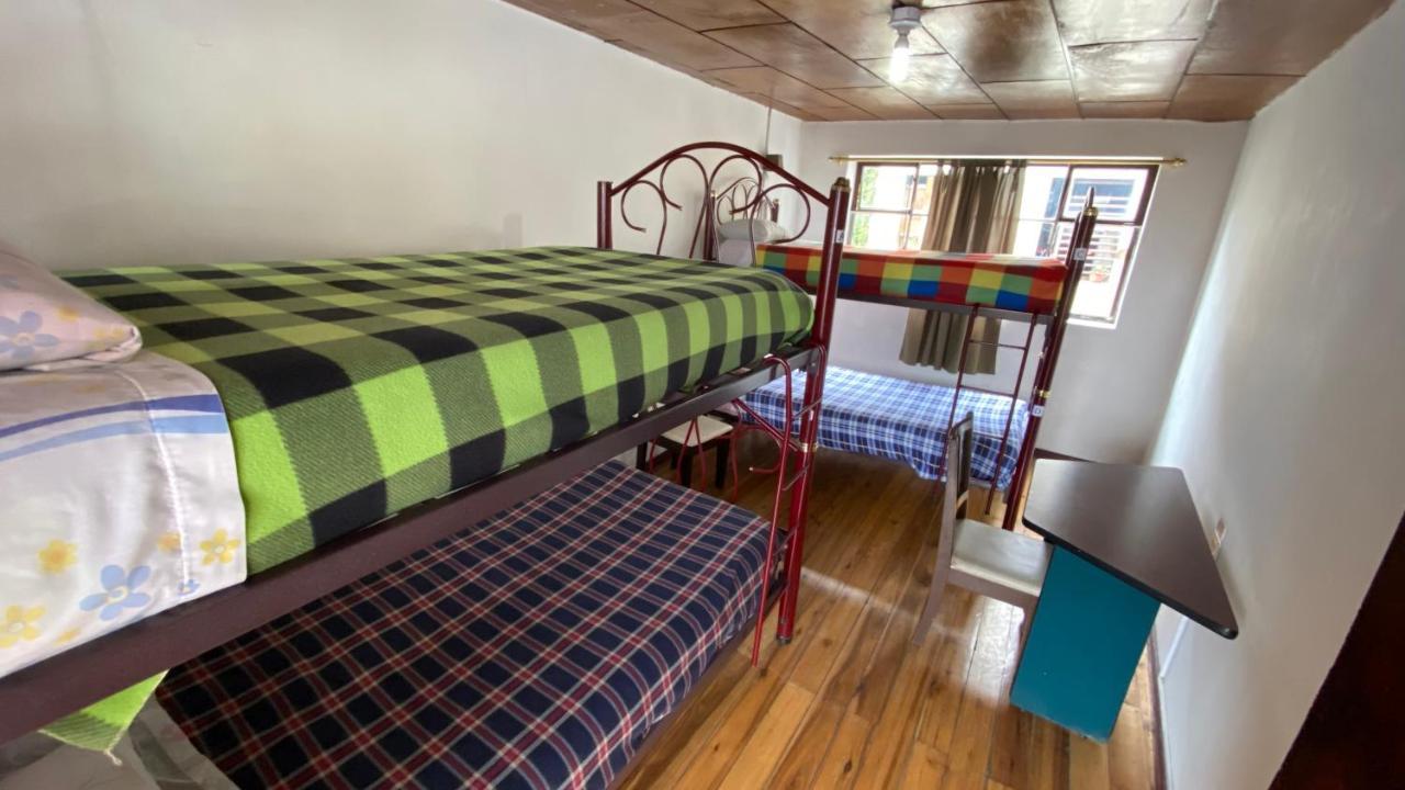 Hostal La Guayunga Rooftop Quito Esterno foto