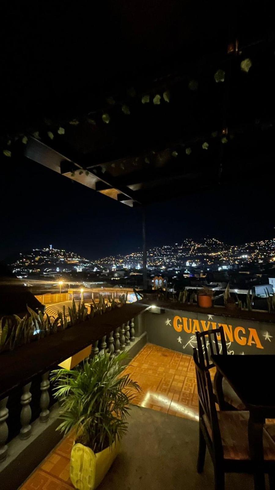 Hostal La Guayunga Rooftop Quito Esterno foto