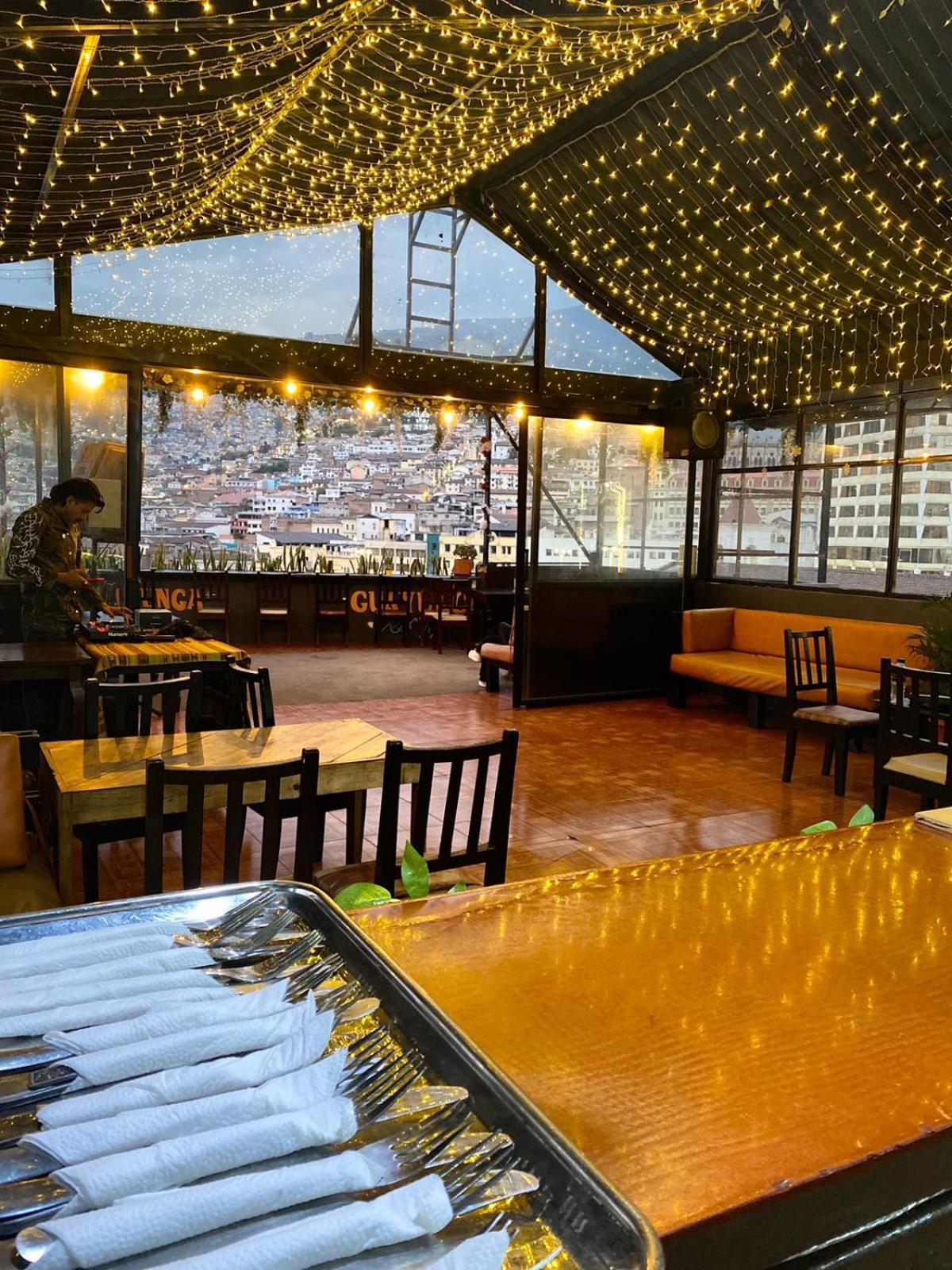Hostal La Guayunga Rooftop Quito Esterno foto
